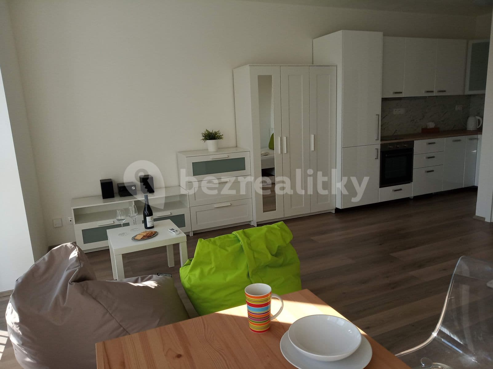 Pronájem bytu 1+kk 39 m², Zátopkova, Milovice, Středočeský kraj Pronájem bytu 1+kk 39 m², Zátopkova, Milovice, Středočeský kraj