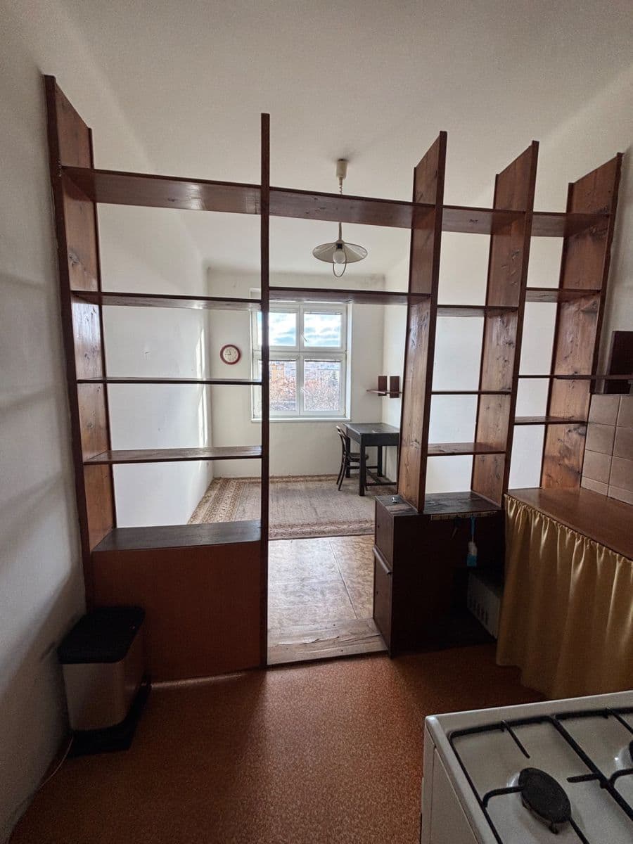 Pronájem bytu 1+1 40 m², Pod Lázní, Praha, Praha Pronájem bytu 1+1 40 m², Pod Lázní, Praha, Praha