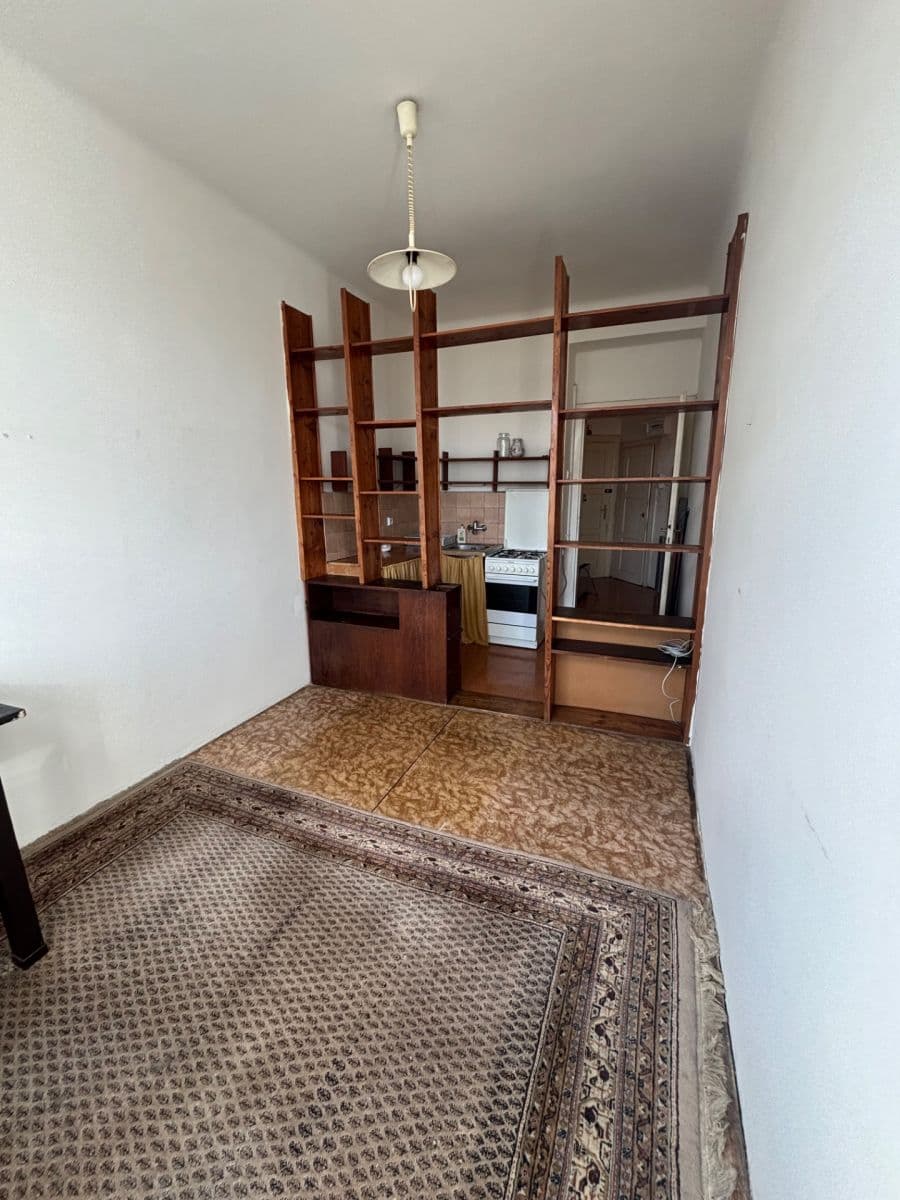 Pronájem bytu 1+1 40 m², Pod Lázní, Praha, Praha Pronájem bytu 1+1 40 m², Pod Lázní, Praha, Praha