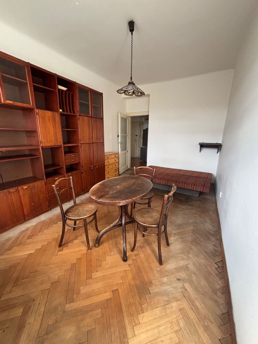 Pronájem bytu 1+1 40 m², Pod Lázní, Praha, Praha Pronájem bytu 1+1 40 m², Pod Lázní, Praha, Praha