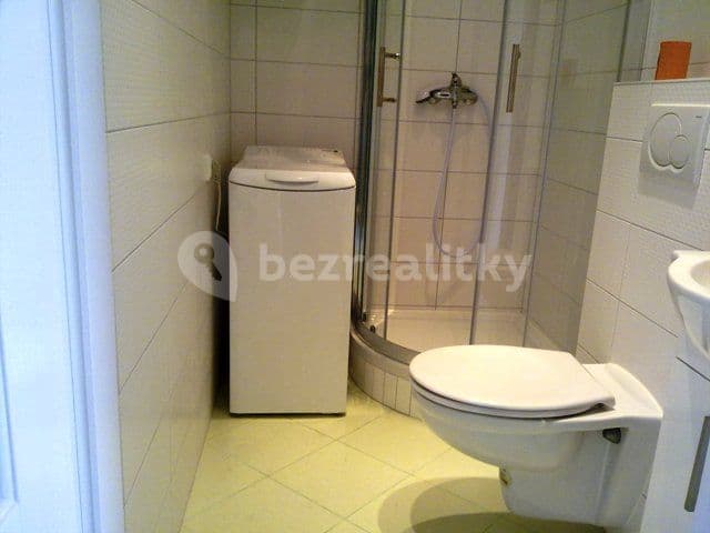 Pronájem bytu 1+kk 30 m², Tolstého, Praha, Praha Pronájem bytu 1+kk 30 m², Tolstého, Praha, Praha