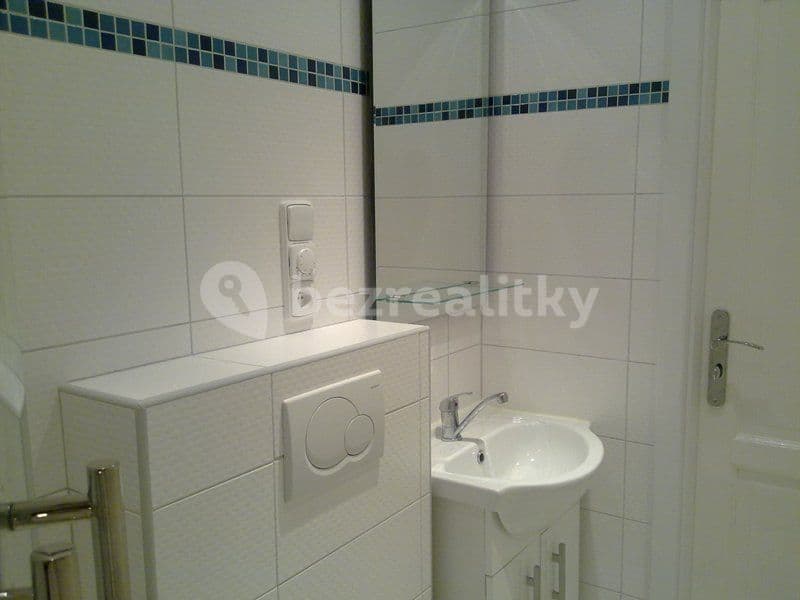 Pronájem bytu 1+kk 30 m², Tolstého, Praha, Praha Pronájem bytu 1+kk 30 m², Tolstého, Praha, Praha