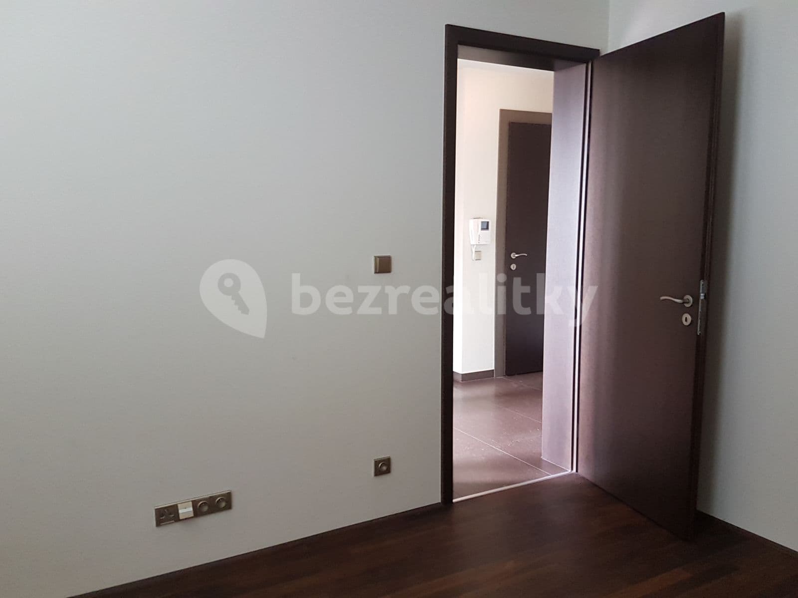 Pronájem bytu 2+kk 55 m², Služská, Praha, Praha Pronájem bytu 2+kk 55 m², Služská, Praha, Praha