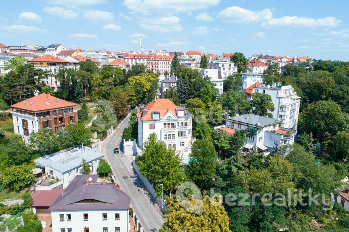 Pronájem bytu 1+kk 30 m², Perucká, Praha, Praha Pronájem bytu 1+kk 30 m², Perucká, Praha, Praha