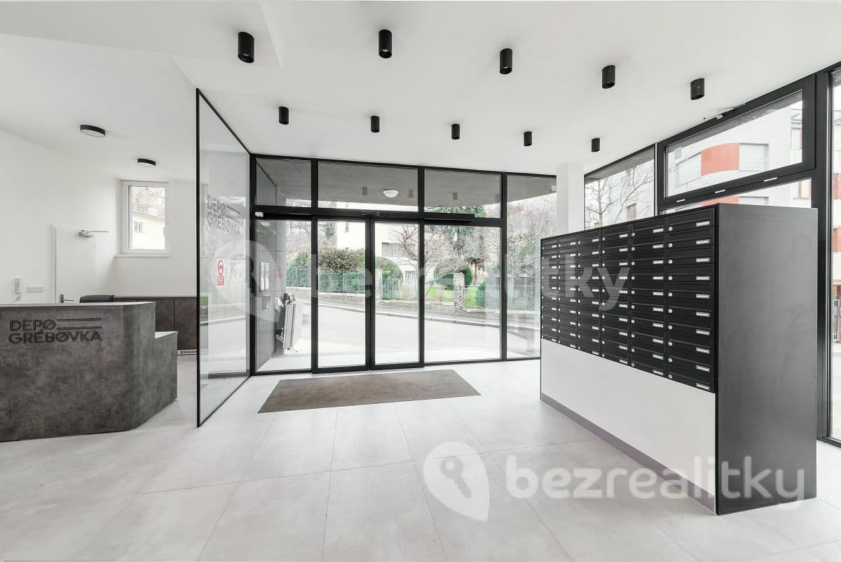 Pronájem bytu 1+kk 30 m², Perucká, Praha, Praha Pronájem bytu 1+kk 30 m², Perucká, Praha, Praha