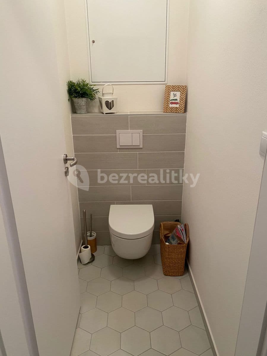 Pronájem bytu 2+kk 44 m², Lišejníková, Brno, Jihomoravský kraj Pronájem bytu 2+kk 44 m², Lišejníková, Brno, Jihomoravský kraj