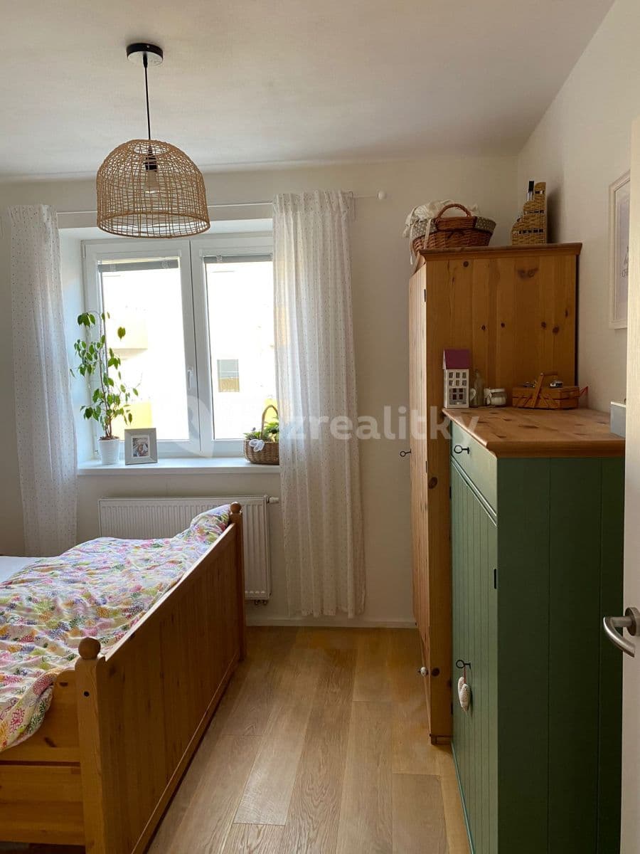 Pronájem bytu 2+kk 44 m², Lišejníková, Brno, Jihomoravský kraj Pronájem bytu 2+kk 44 m², Lišejníková, Brno, Jihomoravský kraj