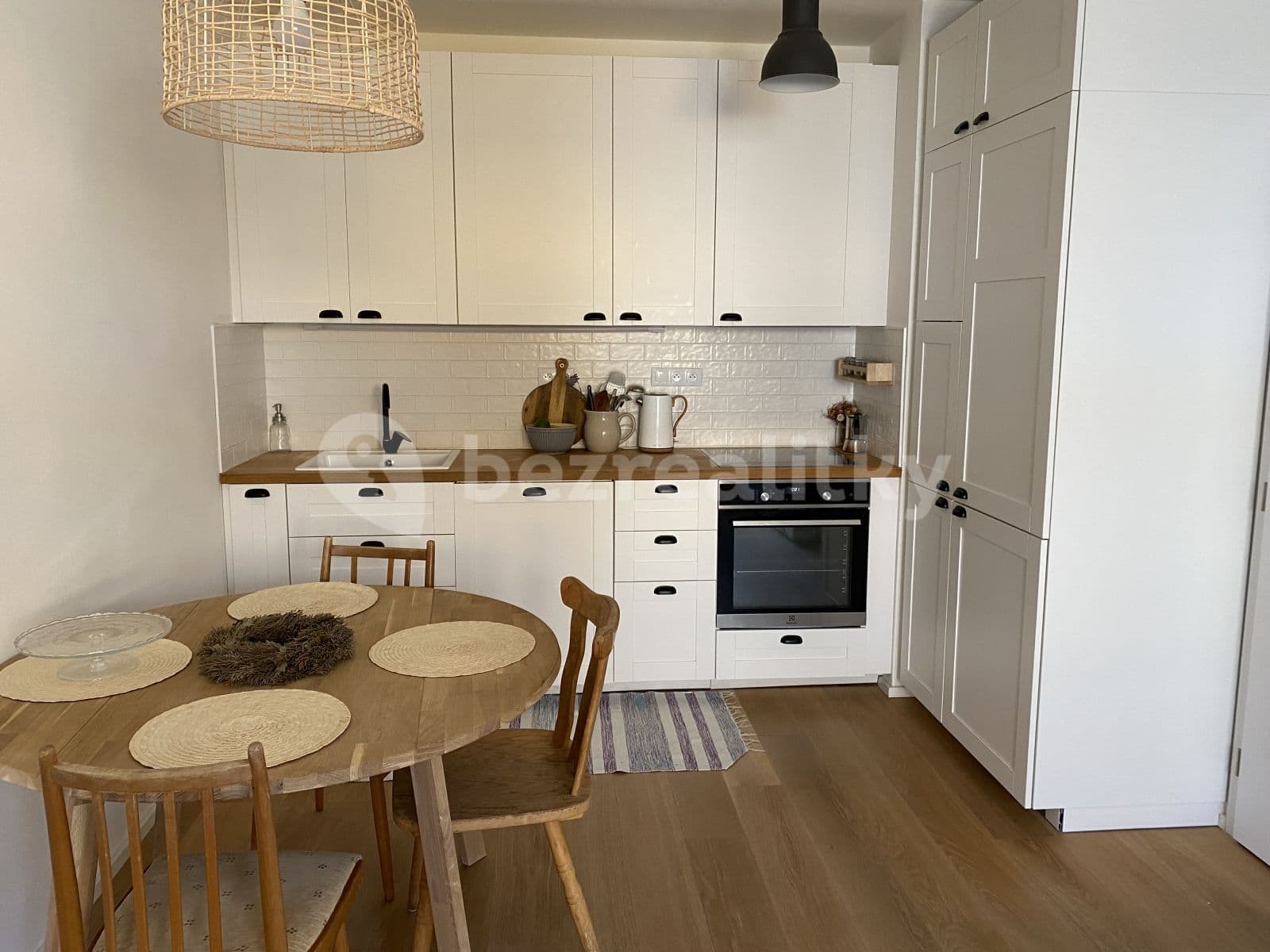 Pronájem bytu 2+kk 44 m², Lišejníková, Brno, Jihomoravský kraj Pronájem bytu 2+kk 44 m², Lišejníková, Brno, Jihomoravský kraj