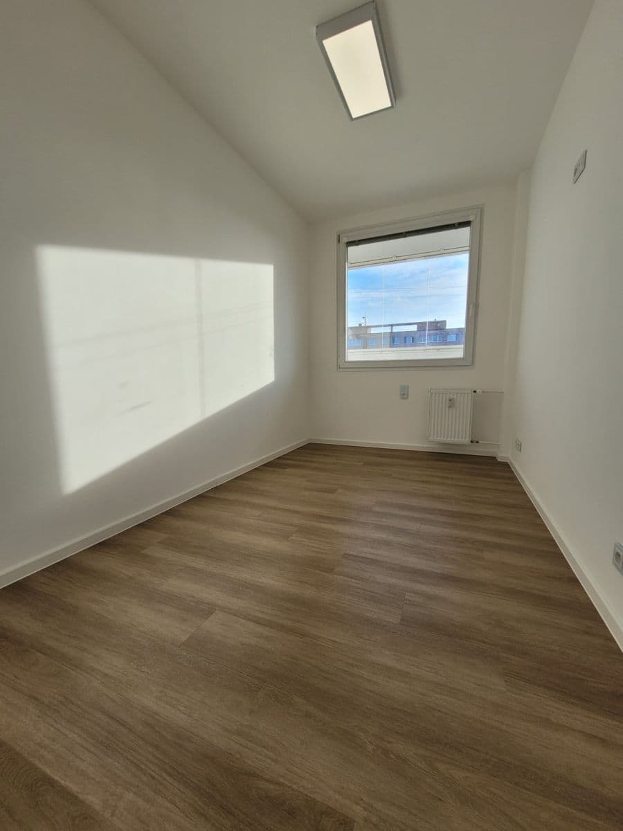 Prodej bytu 4+kk 68 m², Hurbanova, Praha, Praha Prodej bytu 4+kk 68 m², Hurbanova, Praha, Praha