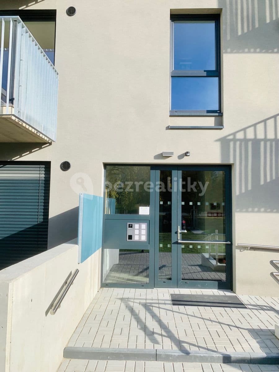 Pronájem bytu 1+kk 35 m², Jurkovičova, Praha, Praha Pronájem bytu 1+kk 35 m², Jurkovičova, Praha, Praha