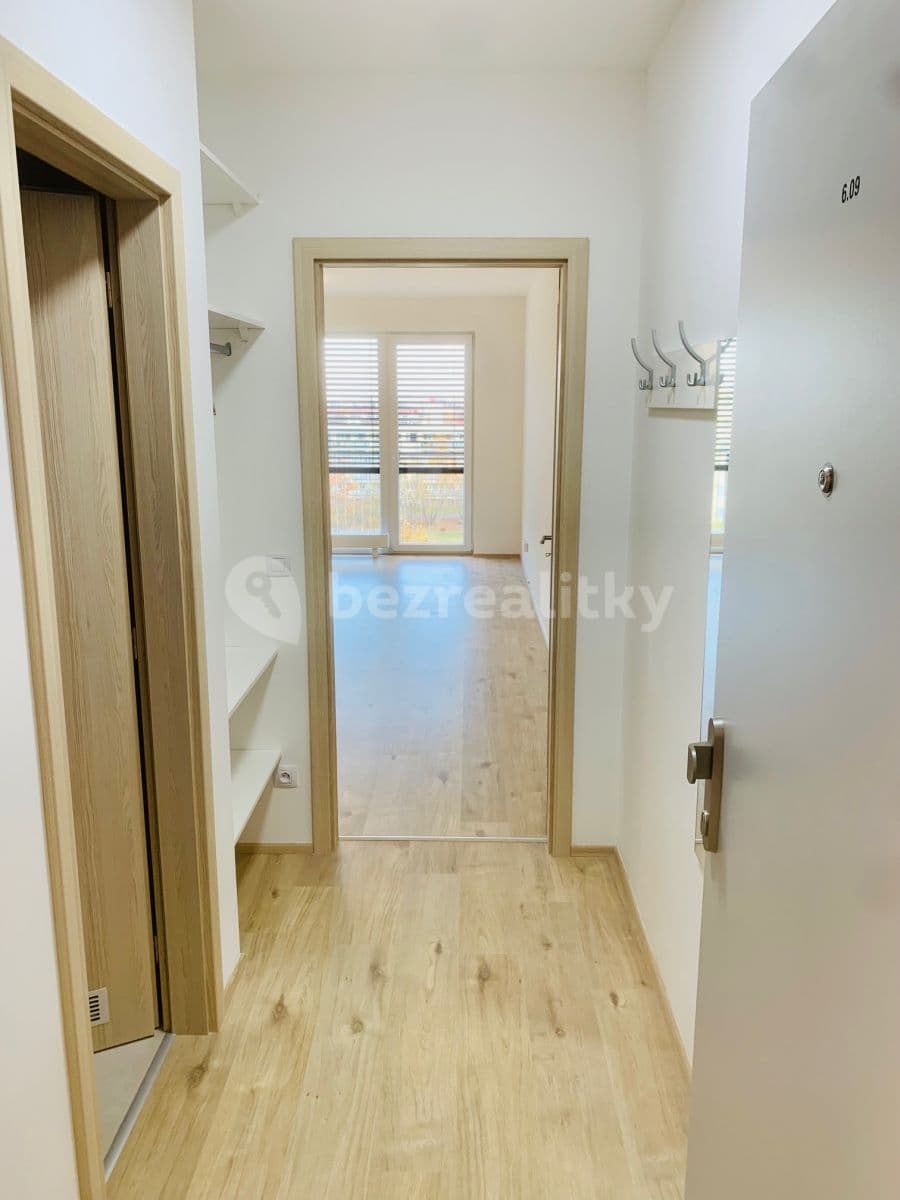 Pronájem bytu 1+kk 35 m², Jurkovičova, Praha, Praha Pronájem bytu 1+kk 35 m², Jurkovičova, Praha, Praha