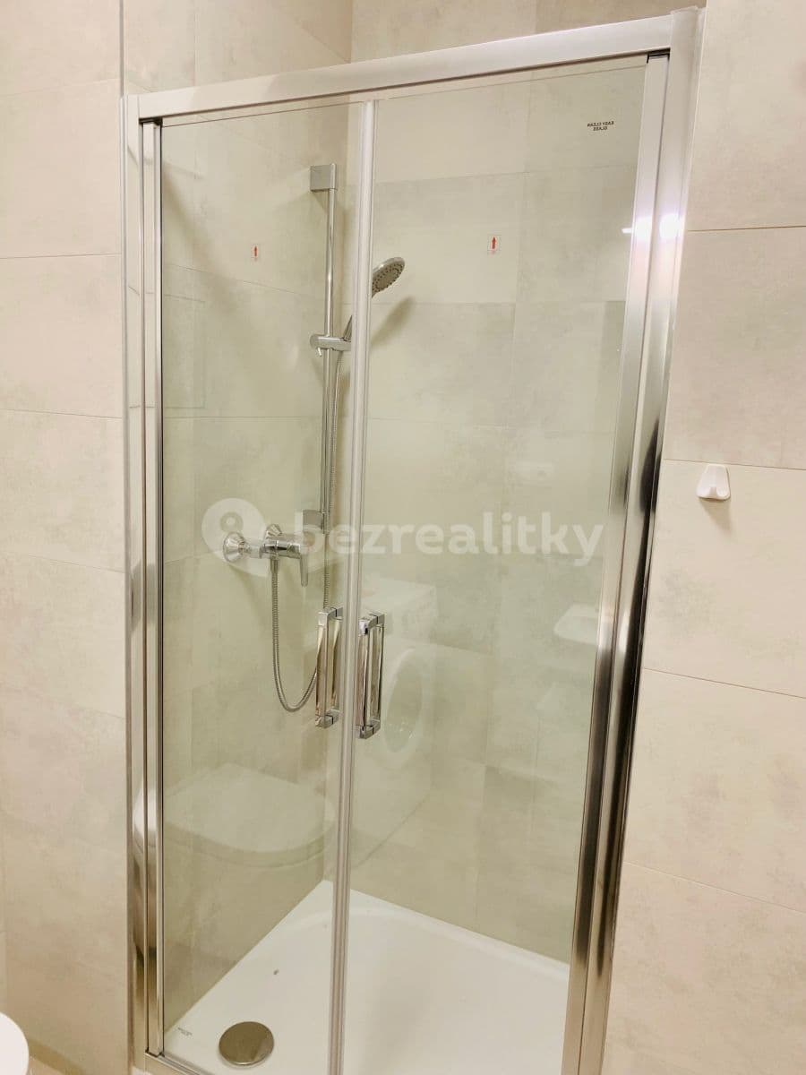 Pronájem bytu 1+kk 35 m², Jurkovičova, Praha, Praha Pronájem bytu 1+kk 35 m², Jurkovičova, Praha, Praha