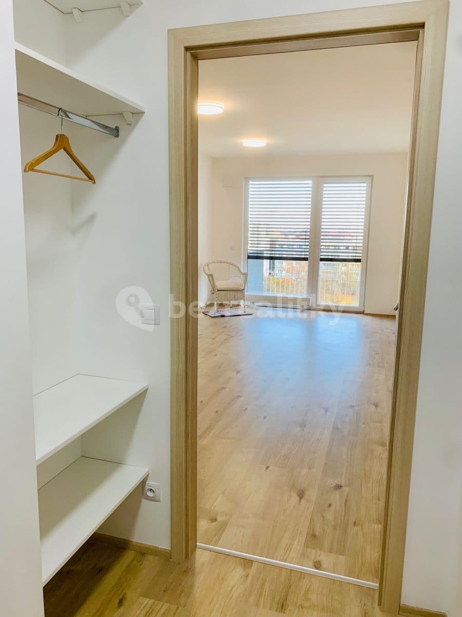 Pronájem bytu 1+kk 35 m², Jurkovičova, Praha, Praha Pronájem bytu 1+kk 35 m², Jurkovičova, Praha, Praha