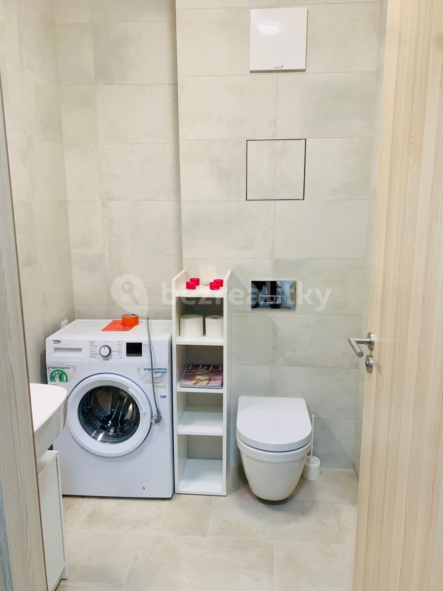 Pronájem bytu 1+kk 35 m², Jurkovičova, Praha, Praha Pronájem bytu 1+kk 35 m², Jurkovičova, Praha, Praha