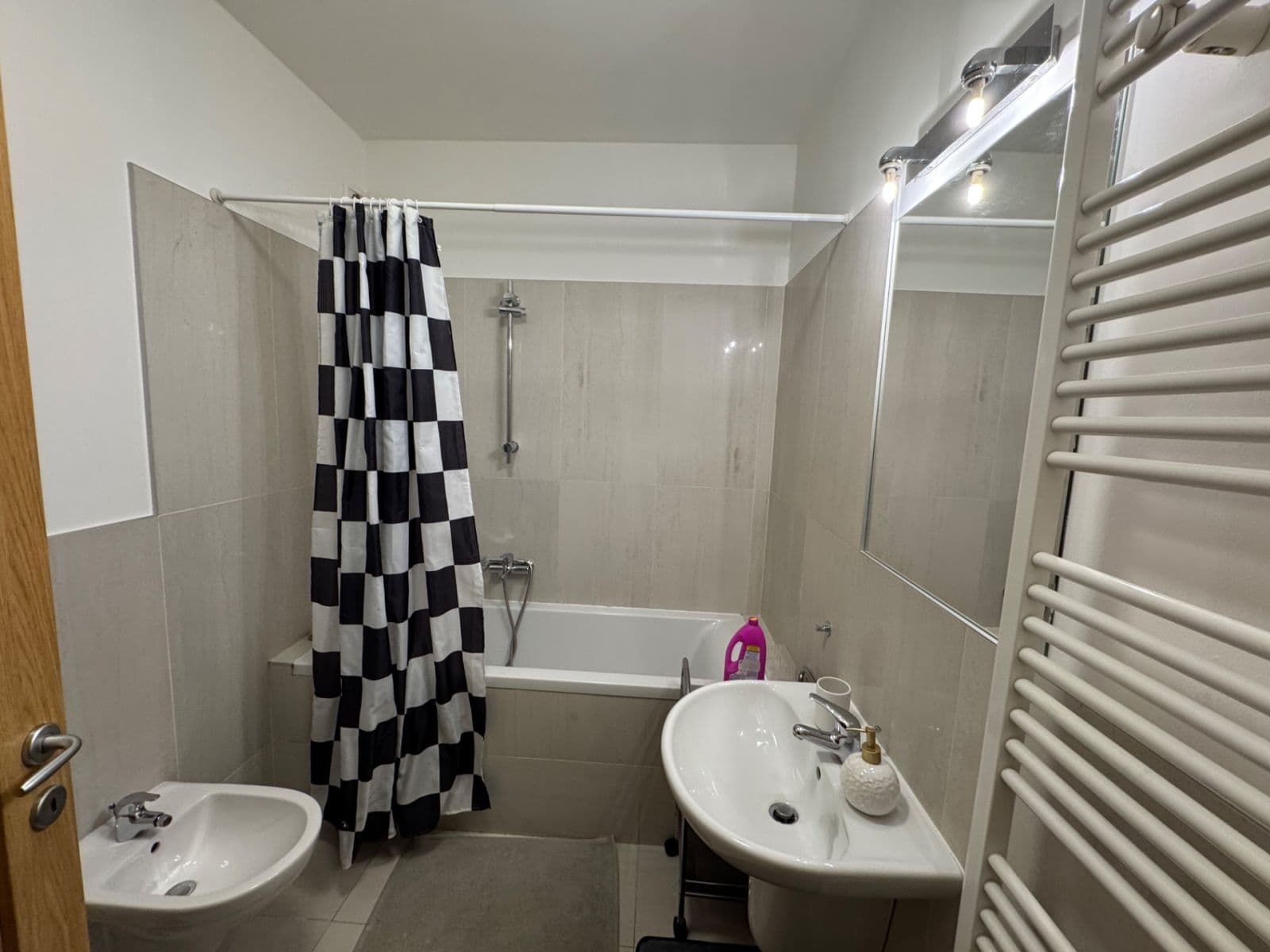 Pronájem bytu 2+kk 55 m², Rumunská, Praha, Praha Pronájem bytu 2+kk 55 m², Rumunská, Praha, Praha