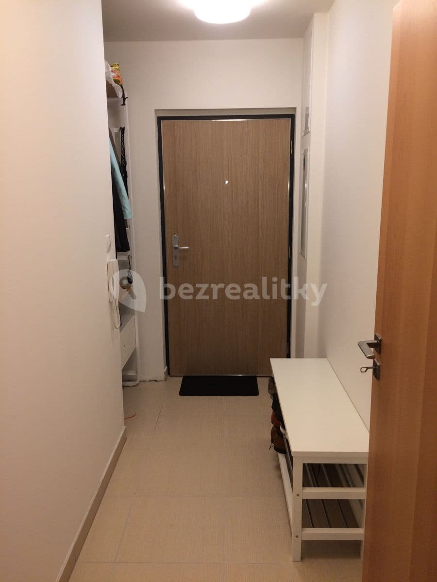 Pronájem bytu 2+kk 73 m², U Roháčových kasáren, Praha, Praha Pronájem bytu 2+kk 73 m², U Roháčových kasáren, Praha, Praha