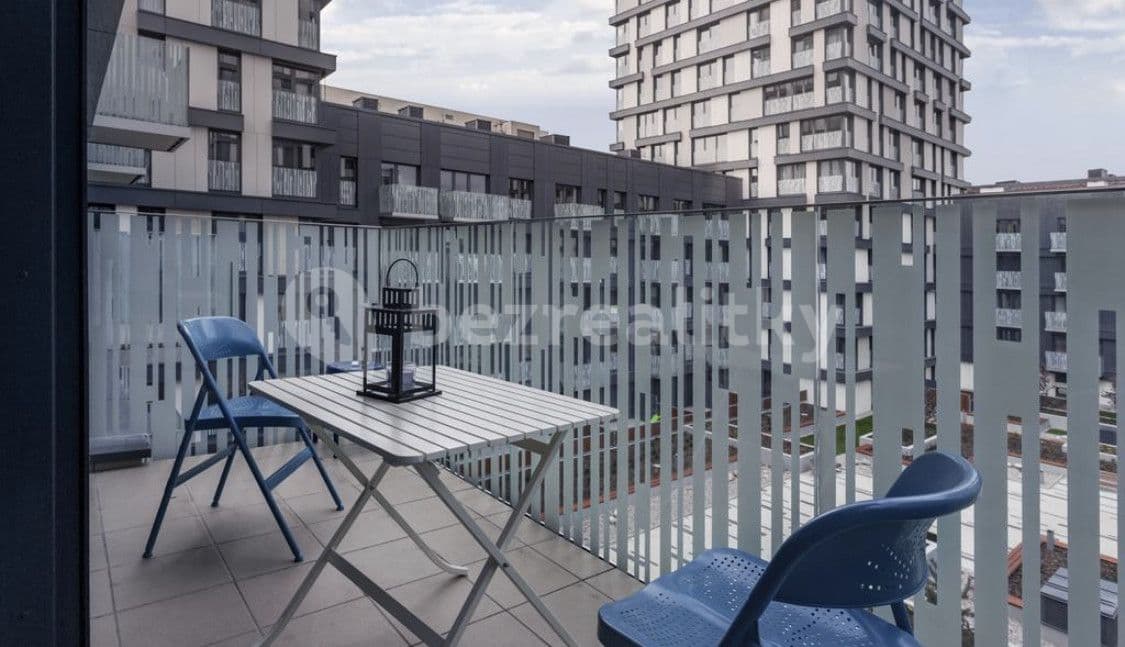 Pronájem bytu 1+kk 35 m², Olšanská, Praha, Praha Pronájem bytu 1+kk 35 m², Olšanská, Praha, Praha