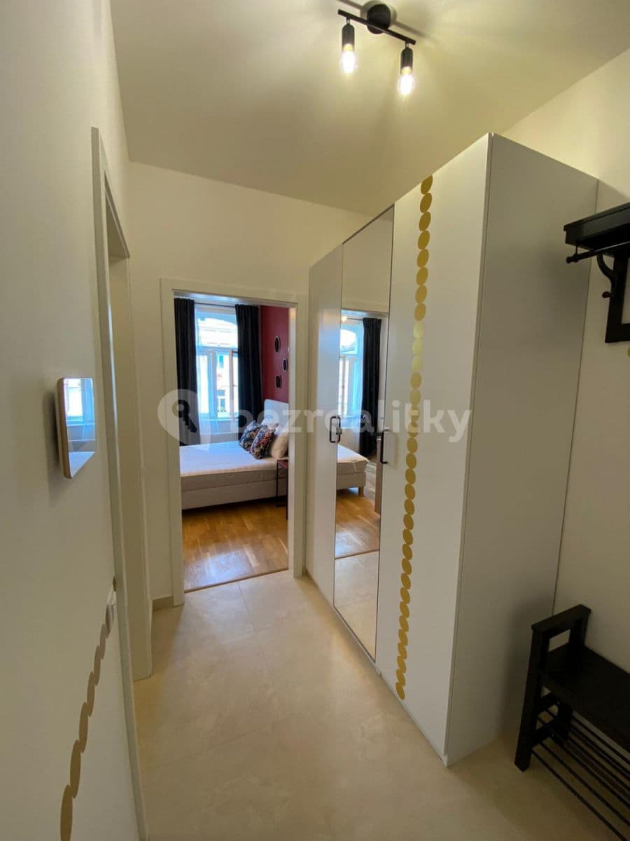 Pronájem bytu 1+kk 24 m², Tyršova, Praha, Praha Pronájem bytu 1+kk 24 m², Tyršova, Praha, Praha