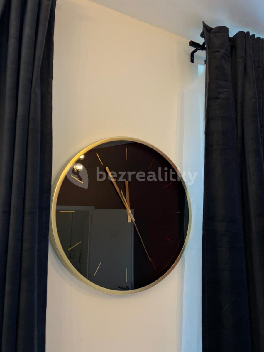 Pronájem bytu 1+kk 24 m², Tyršova, Praha, Praha Pronájem bytu 1+kk 24 m², Tyršova, Praha, Praha