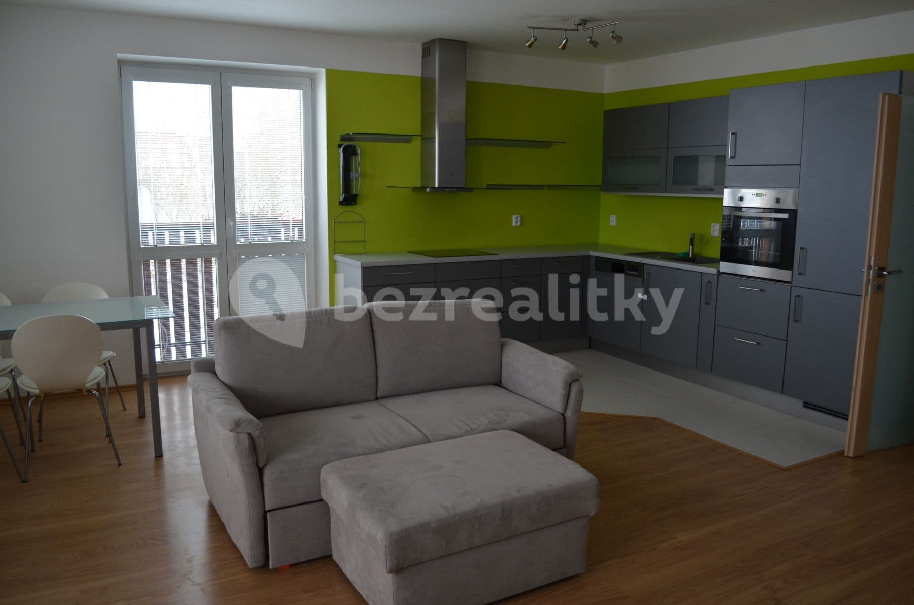 Pronájem bytu 2+kk 63 m², Sloupecká, Měchenice, Středočeský kraj Pronájem bytu 2+kk 63 m², Sloupecká, Měchenice, Středočeský kraj