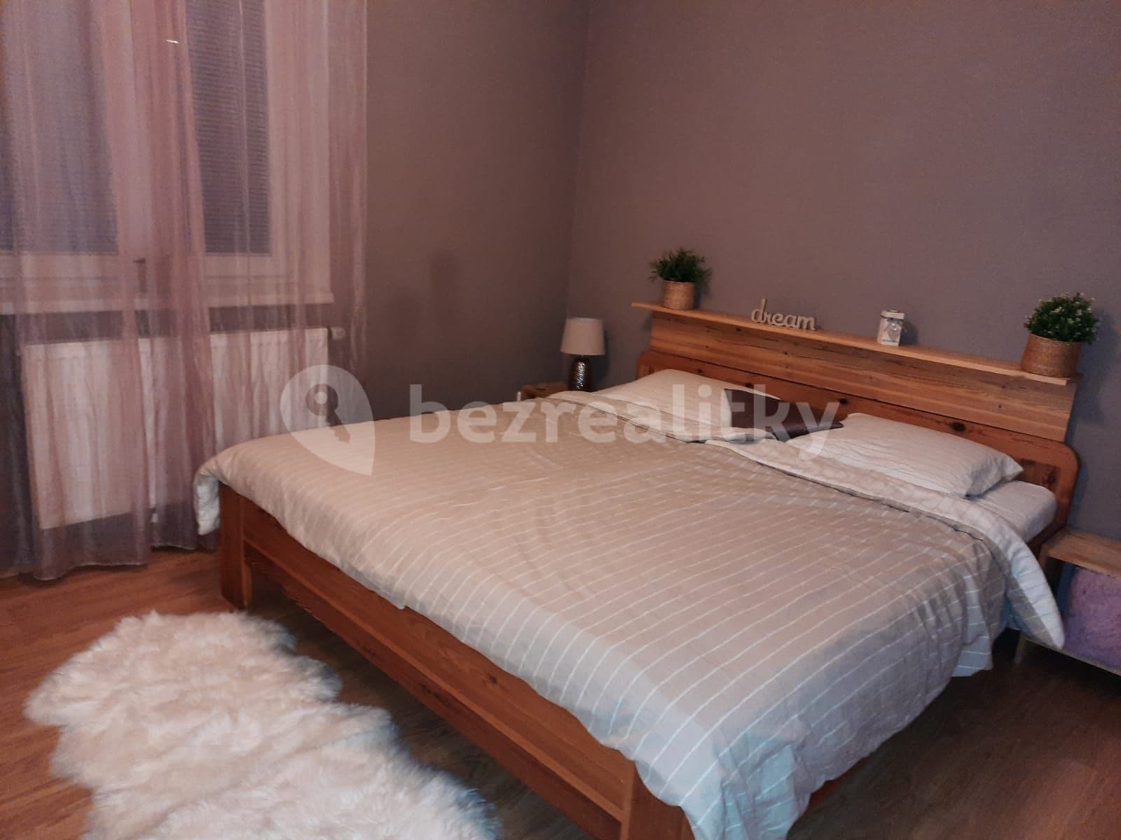 Pronájem bytu 2+kk 63 m², Sloupecká, Měchenice, Středočeský kraj Pronájem bytu 2+kk 63 m², Sloupecká, Měchenice, Středočeský kraj