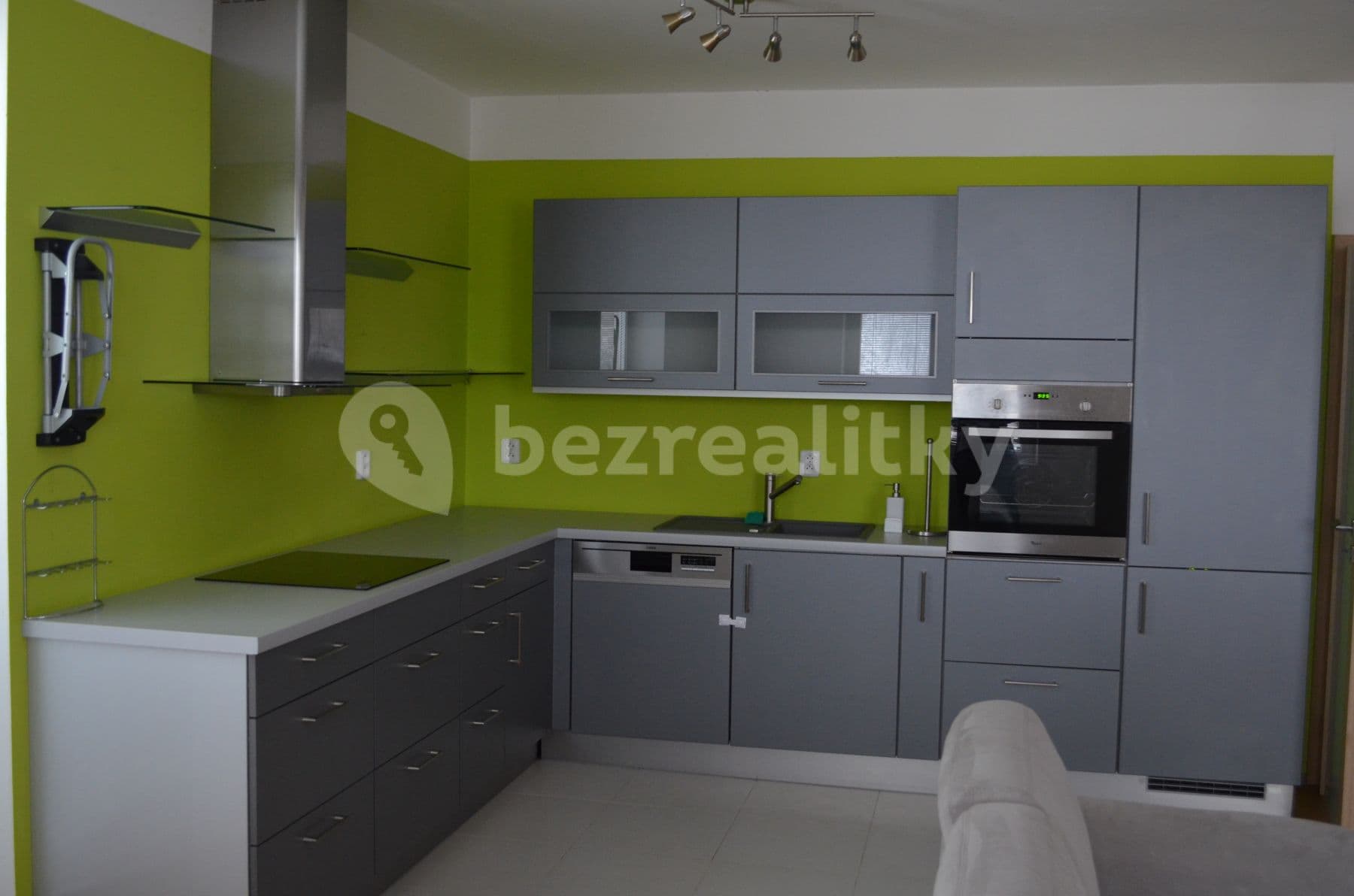 Pronájem bytu 2+kk 63 m², Sloupecká, Měchenice, Středočeský kraj Pronájem bytu 2+kk 63 m², Sloupecká, Měchenice, Středočeský kraj