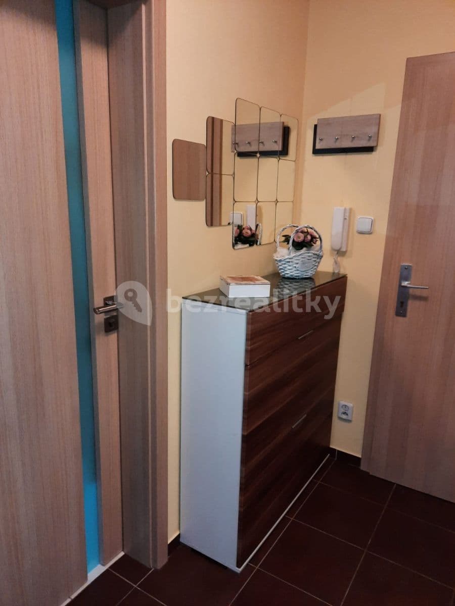 Pronájem bytu 2+kk 63 m², Sloupecká, Měchenice, Středočeský kraj Pronájem bytu 2+kk 63 m², Sloupecká, Měchenice, Středočeský kraj