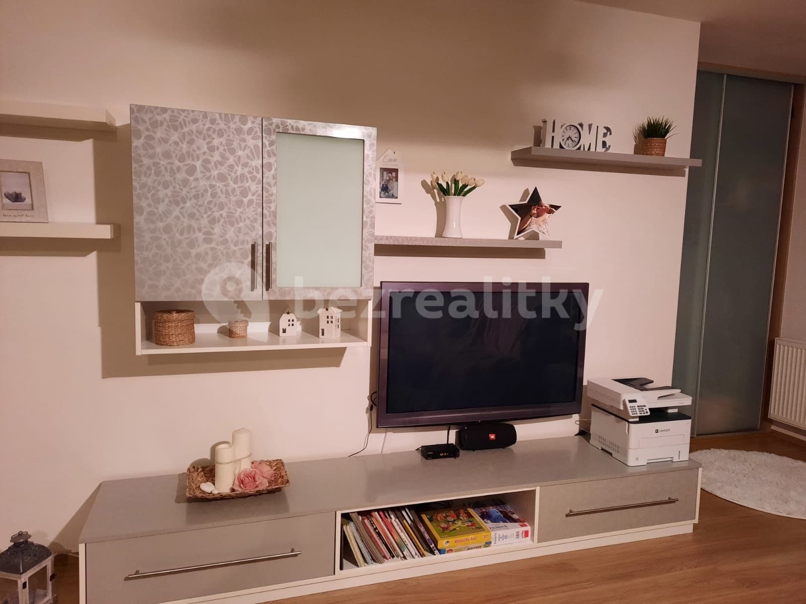 Pronájem bytu 2+kk 63 m², Sloupecká, Měchenice, Středočeský kraj Pronájem bytu 2+kk 63 m², Sloupecká, Měchenice, Středočeský kraj