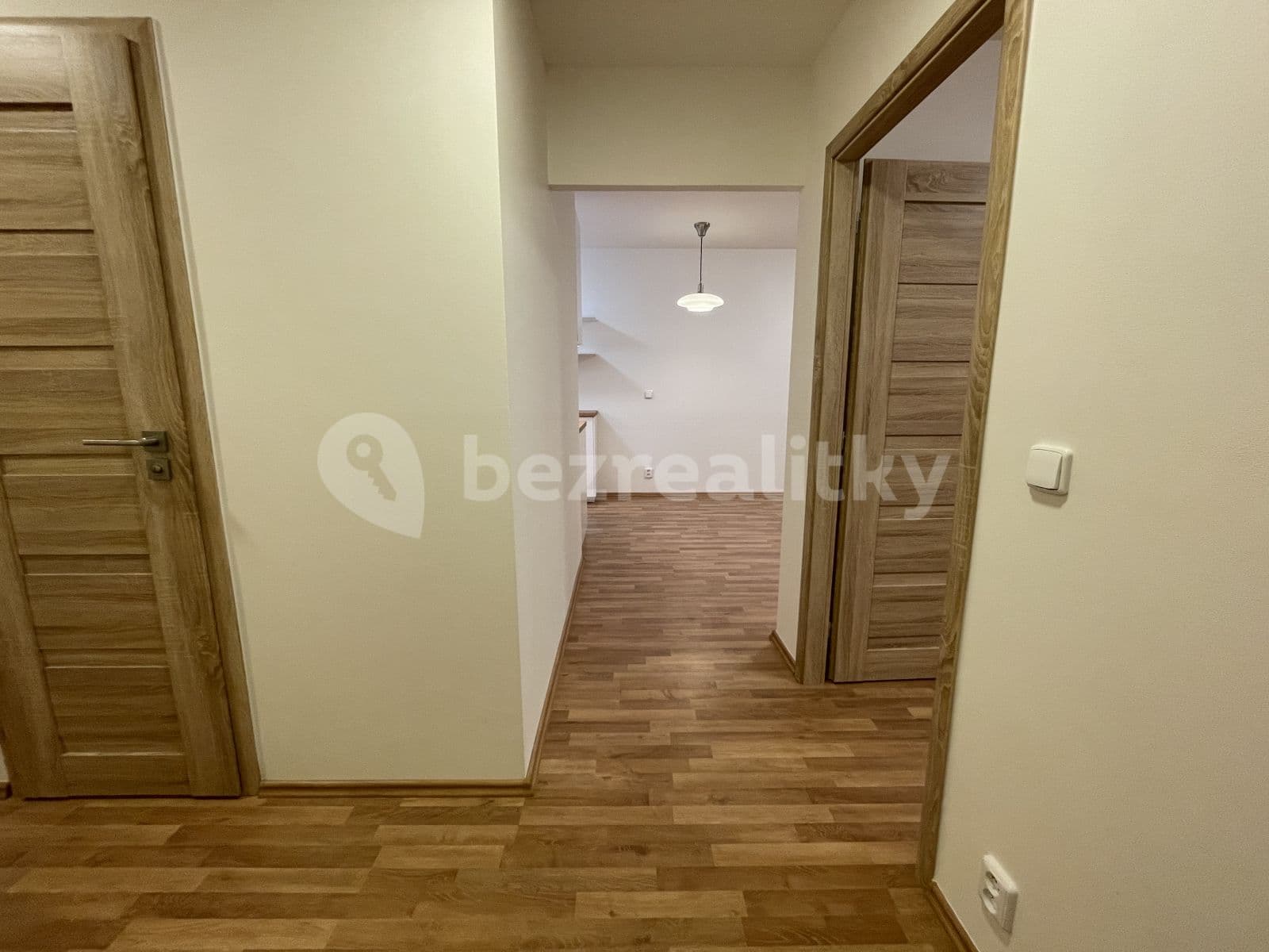 Pronájem bytu 2+kk 45 m², Trávníčkova, Praha, Praha Pronájem bytu 2+kk 45 m², Trávníčkova, Praha, Praha