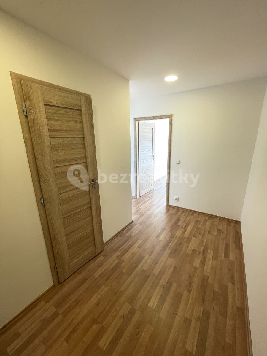 Pronájem bytu 2+kk 45 m², Trávníčkova, Praha, Praha Pronájem bytu 2+kk 45 m², Trávníčkova, Praha, Praha