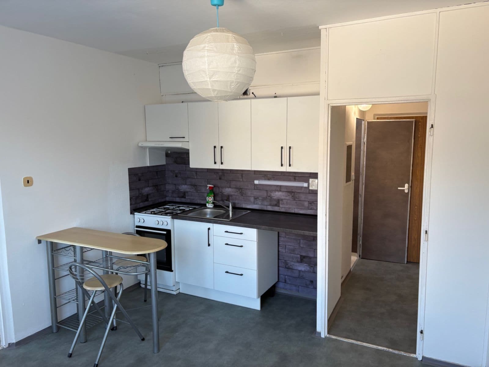 Pronájem bytu 1+1 35 m², Pod Parkem, Ústí nad Labem, Ústecký kraj Pronájem bytu 1+1 35 m², Pod Parkem, Ústí nad Labem, Ústecký kraj