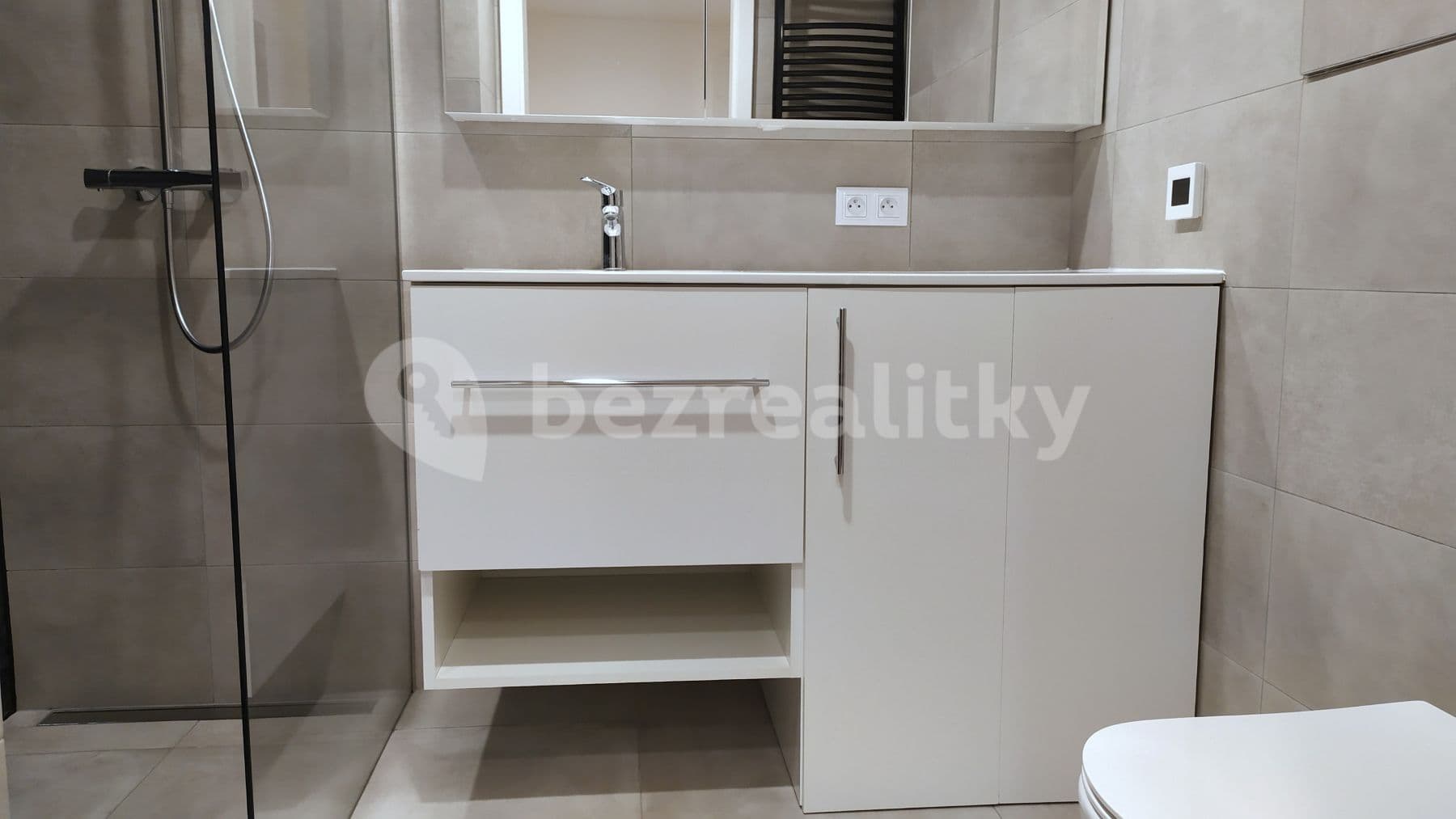 Pronájem bytu 1+kk 31 m², Mukařovského, Praha, Praha Pronájem bytu 1+kk 31 m², Mukařovského, Praha, Praha
