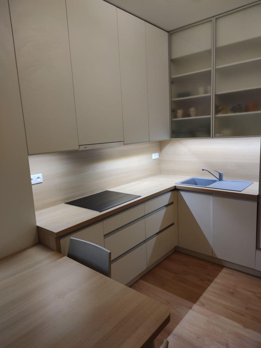 Pronájem bytu 1+kk 38 m², Na Tabulovém vrchu, Olomouc, Olomoucký kraj Pronájem bytu 1+kk 38 m², Na Tabulovém vrchu, Olomouc, Olomoucký kraj