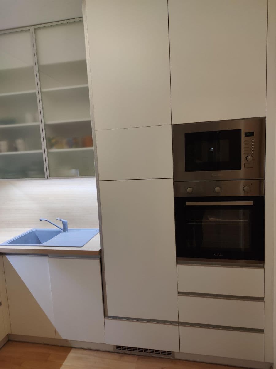 Pronájem bytu 1+kk 38 m², Na Tabulovém vrchu, Olomouc, Olomoucký kraj Pronájem bytu 1+kk 38 m², Na Tabulovém vrchu, Olomouc, Olomoucký kraj