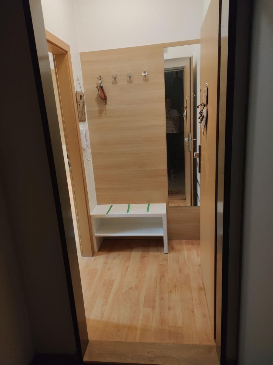 Pronájem bytu 1+kk 38 m², Na Tabulovém vrchu, Olomouc, Olomoucký kraj Pronájem bytu 1+kk 38 m², Na Tabulovém vrchu, Olomouc, Olomoucký kraj