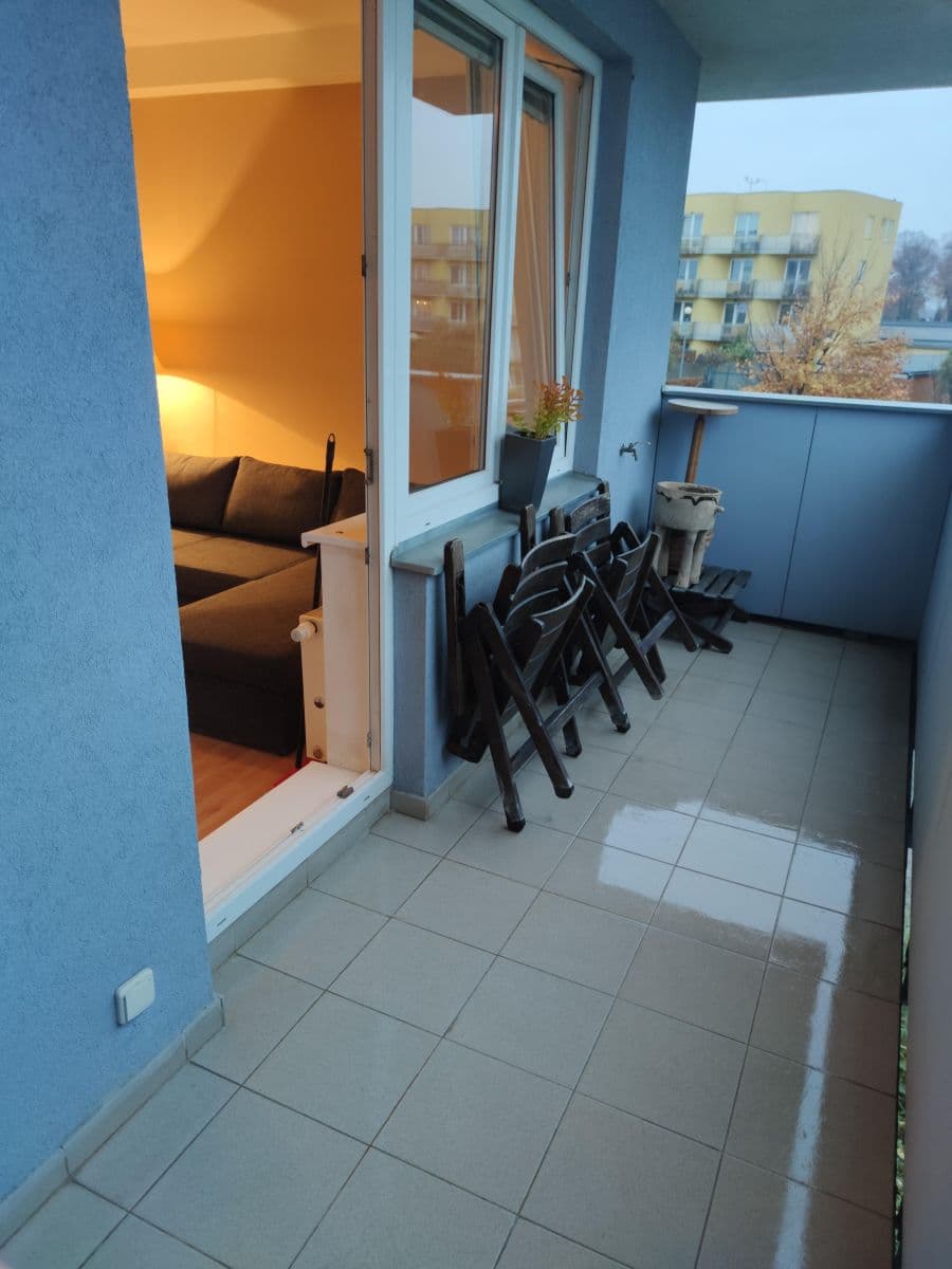 Pronájem bytu 1+kk 38 m², Na Tabulovém vrchu, Olomouc, Olomoucký kraj Pronájem bytu 1+kk 38 m², Na Tabulovém vrchu, Olomouc, Olomoucký kraj