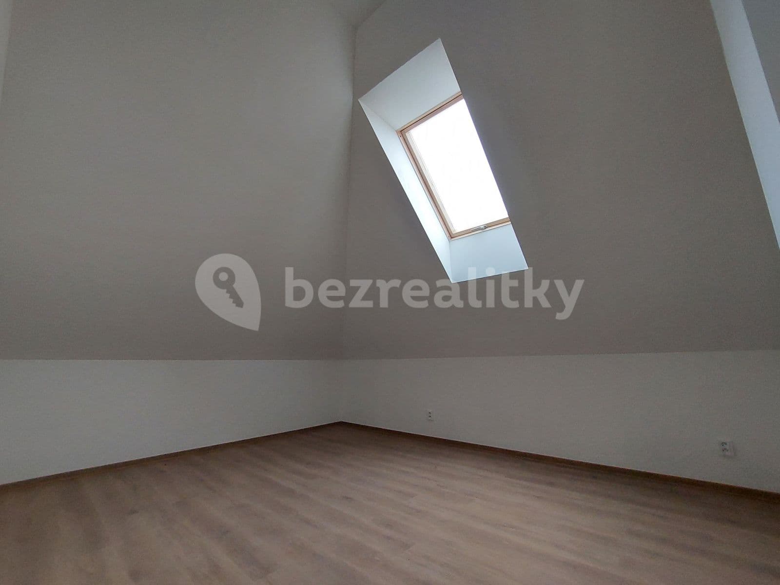 Pronájem bytu 3+kk 602 m², K Novému dvoru, Praha, Praha Pronájem bytu 3+kk 602 m², K Novému dvoru, Praha, Praha