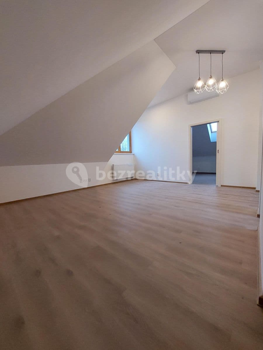 Pronájem bytu 3+kk 602 m², K Novému dvoru, Praha, Praha Pronájem bytu 3+kk 602 m², K Novému dvoru, Praha, Praha
