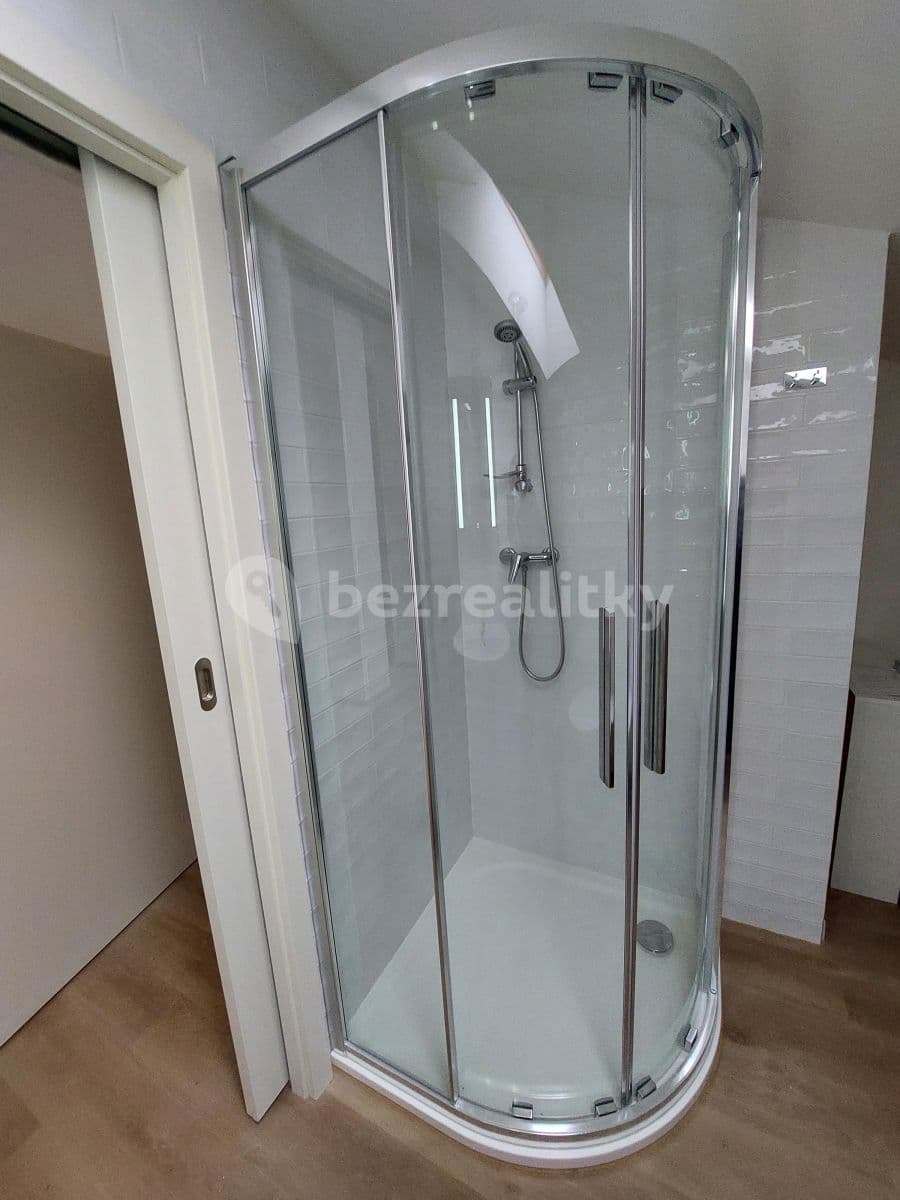 Pronájem bytu 3+kk 602 m², K Novému dvoru, Praha, Praha Pronájem bytu 3+kk 602 m², K Novému dvoru, Praha, Praha