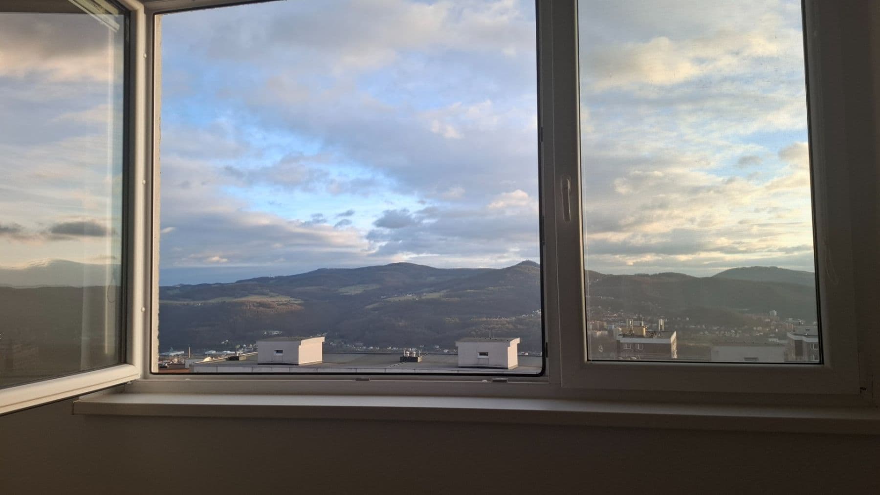 Pronájem bytu 2+kk 40 m², Brandtova, Ústí nad Labem, Ústecký kraj Pronájem bytu 2+kk 40 m², Brandtova, Ústí nad Labem, Ústecký kraj