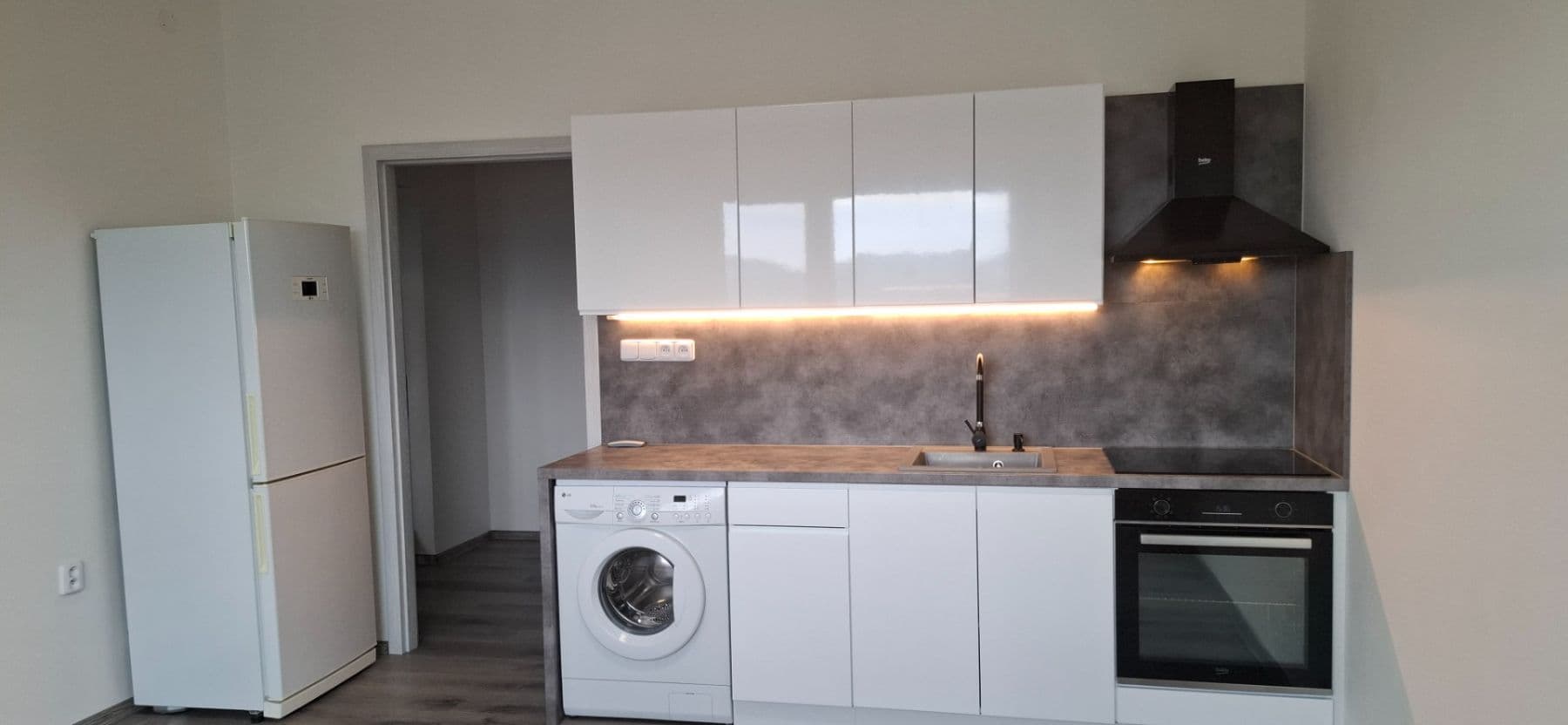 Pronájem bytu 2+kk 40 m², Brandtova, Ústí nad Labem, Ústecký kraj Pronájem bytu 2+kk 40 m², Brandtova, Ústí nad Labem, Ústecký kraj
