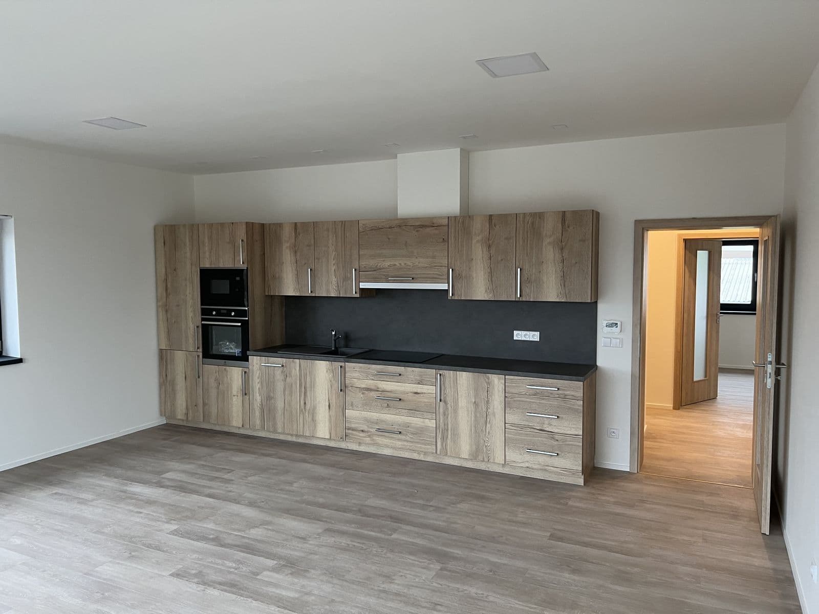 Pronájem bytu 3+kk 75 m², Tismice, Středočeský kraj Pronájem bytu 3+kk 75 m², Tismice, Středočeský kraj