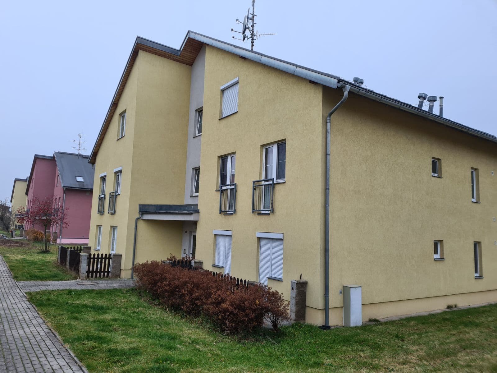 Pronájem bytu 3+kk 72 m², Na Výšině, Vrchlabí, Královéhradecký kraj Pronájem bytu 3+kk 72 m², Na Výšině, Vrchlabí, Královéhradecký kraj