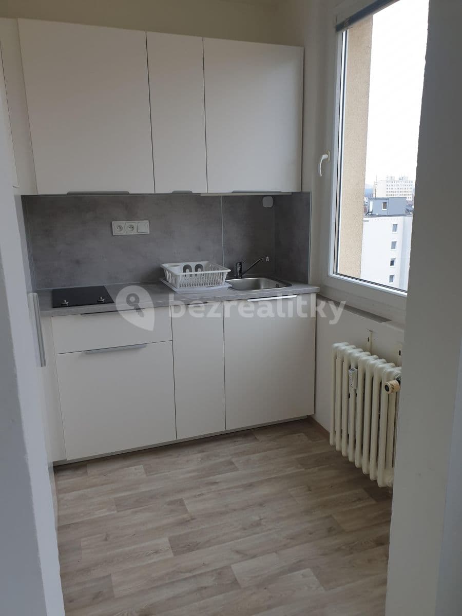 Pronájem bytu 1+kk 30 m², Brodského, Praha, Praha Pronájem bytu 1+kk 30 m², Brodského, Praha, Praha