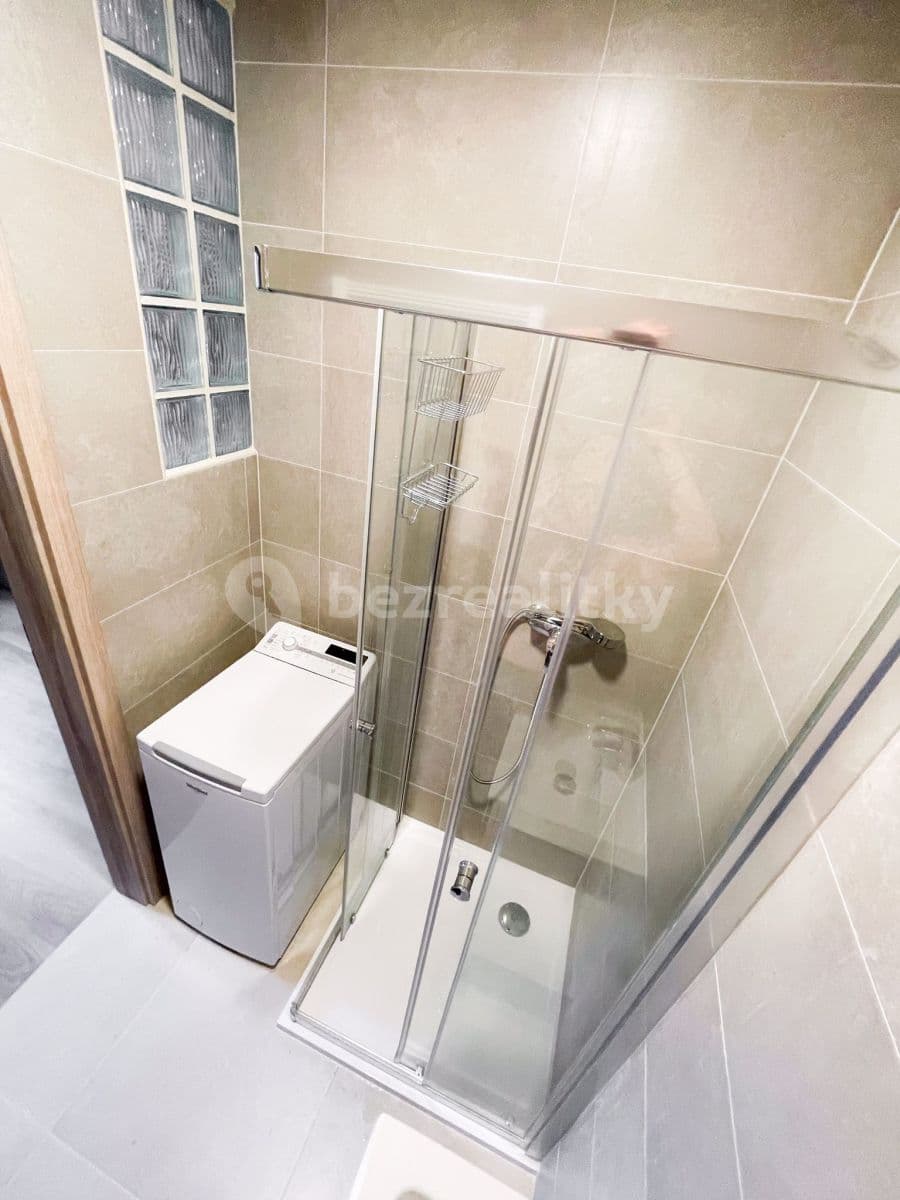 Pronájem bytu 2+kk 47 m², Dvořákova, Plzeň, Plzeňský kraj Pronájem bytu 2+kk 47 m², Dvořákova, Plzeň, Plzeňský kraj