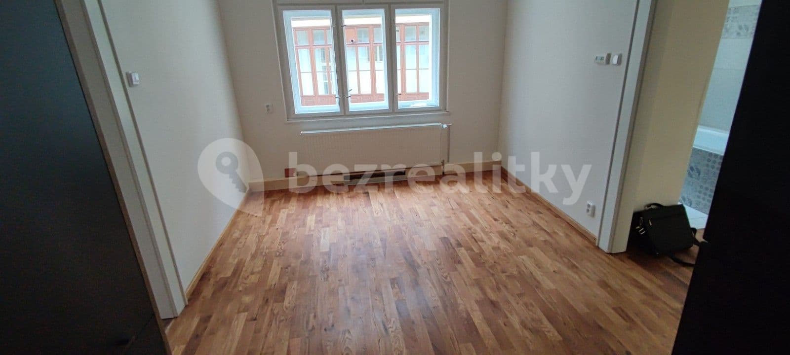 Pronájem bytu 2+1 62 m², Navrátilova, Praha, Praha Pronájem bytu 2+1 62 m², Navrátilova, Praha, Praha