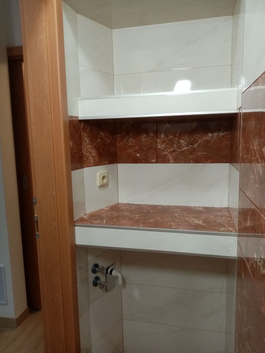 Pronájem bytu 1+1 33 m², Studentská, Mělník, Středočeský kraj Pronájem bytu 1+1 33 m², Studentská, Mělník, Středočeský kraj