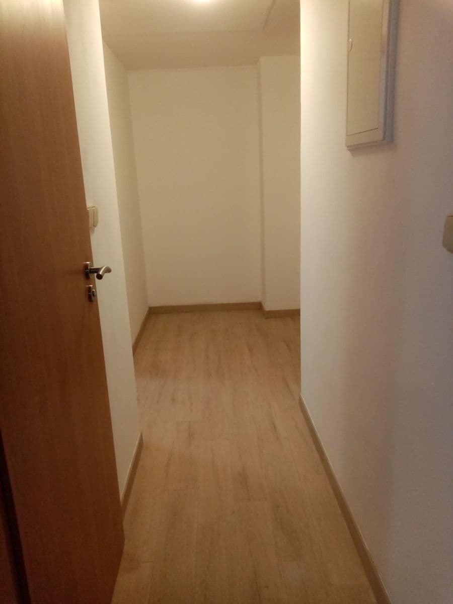 Pronájem bytu 1+1 33 m², Studentská, Mělník, Středočeský kraj Pronájem bytu 1+1 33 m², Studentská, Mělník, Středočeský kraj