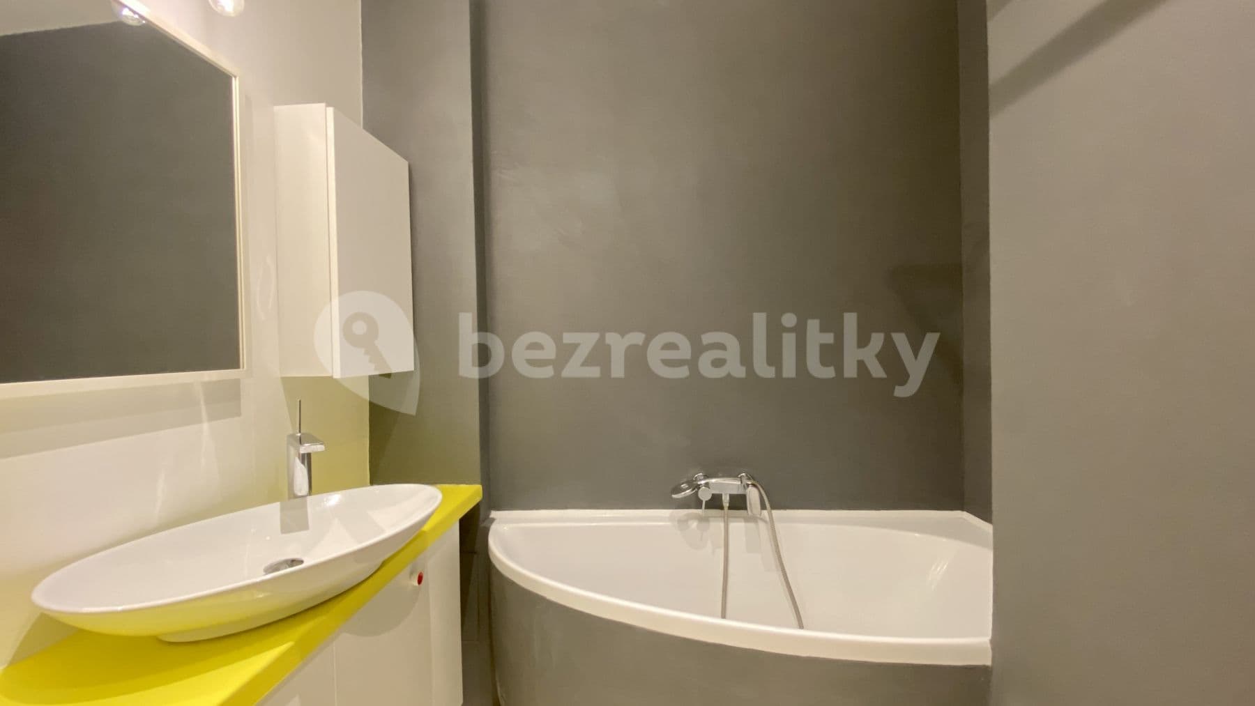 Pronájem bytu 1+1 45 m², Stupkova, Praha, Praha Pronájem bytu 1+1 45 m², Stupkova, Praha, Praha