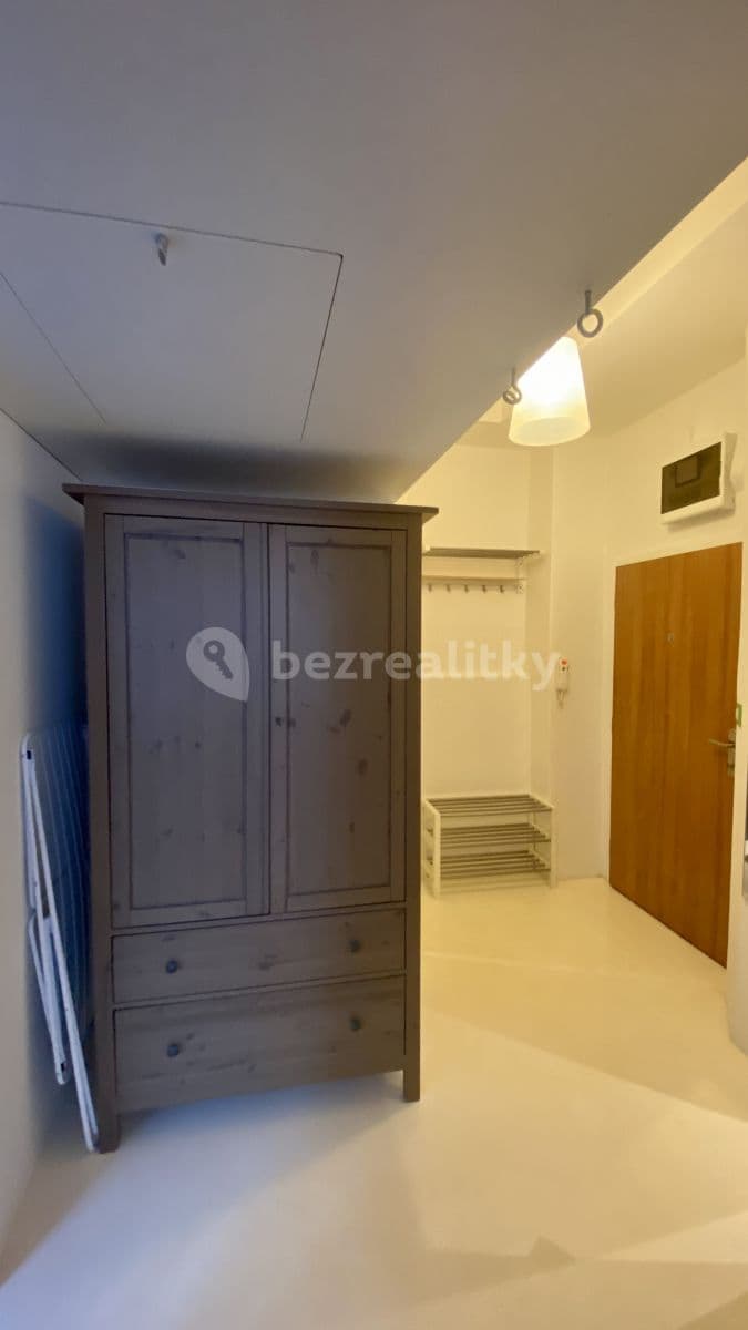 Pronájem bytu 1+1 45 m², Stupkova, Praha, Praha Pronájem bytu 1+1 45 m², Stupkova, Praha, Praha